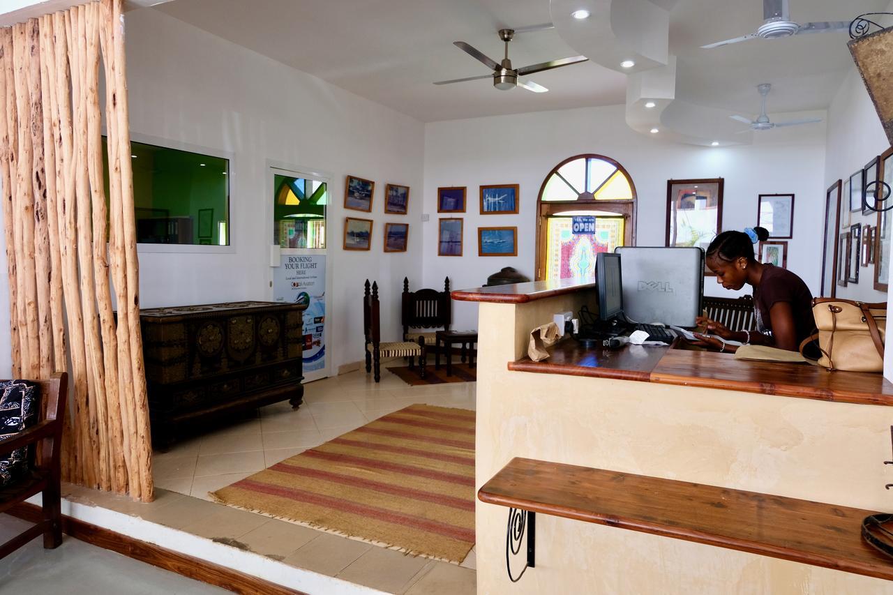 27 Cafe Zanzibar Airport Hotel Exterior photo