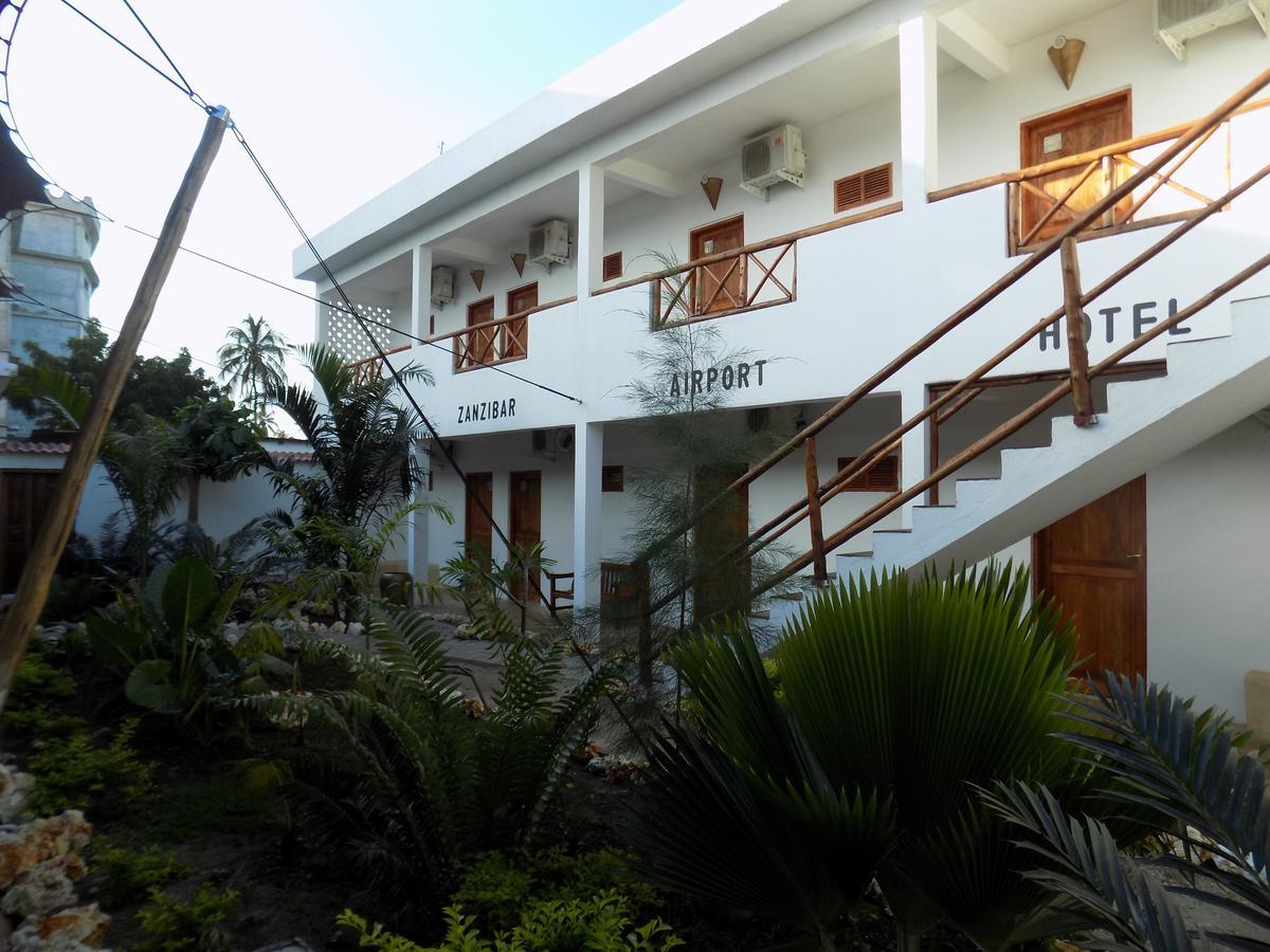 27 Cafe Zanzibar Airport Hotel Exterior photo